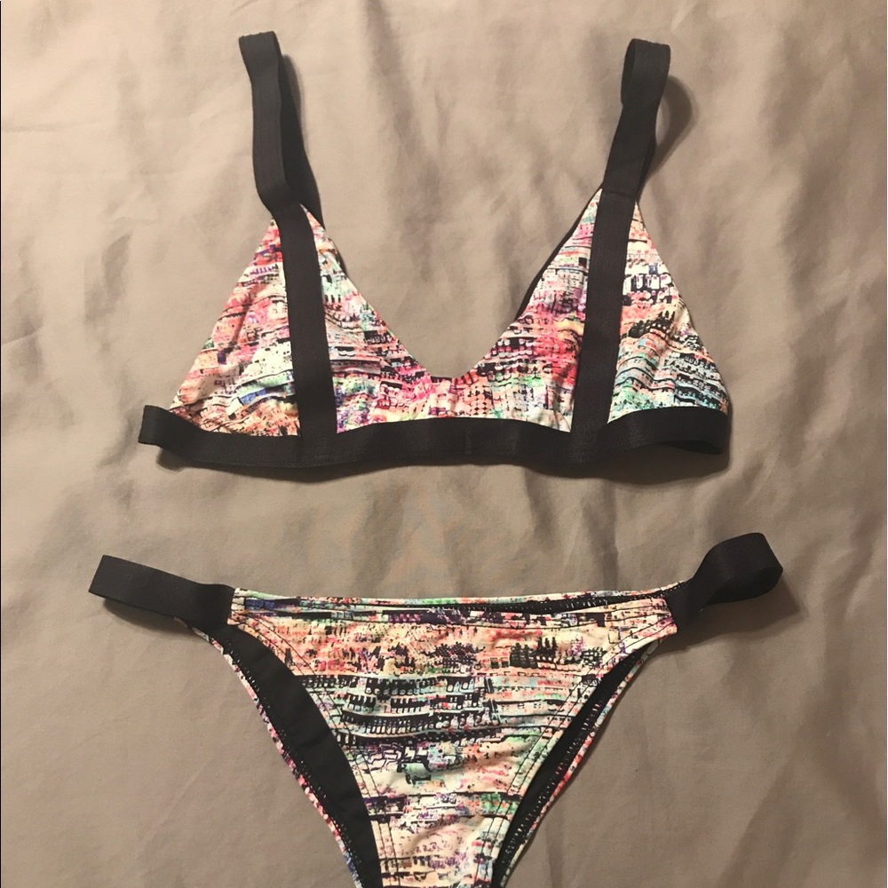 Super sexy👙 swim suit!